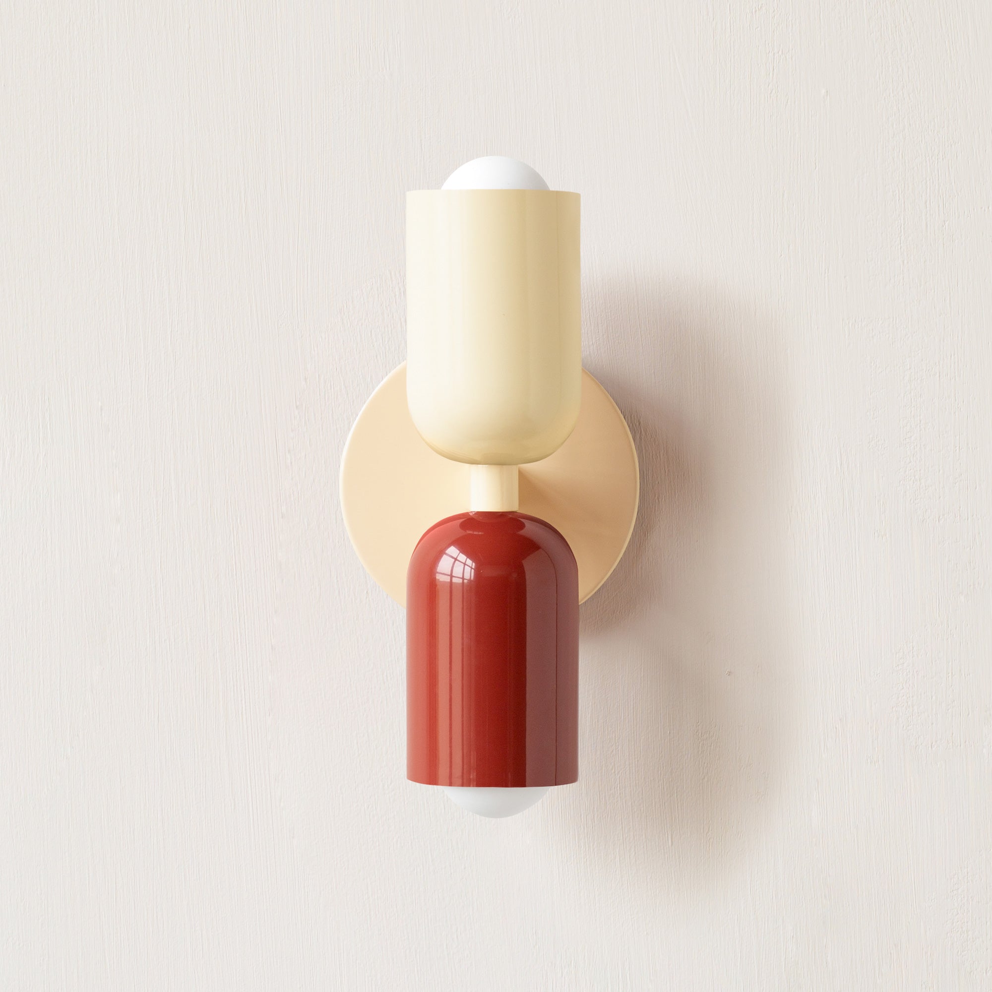 LuxeBrio - Elegantné a štýlové nástenné svietidlo