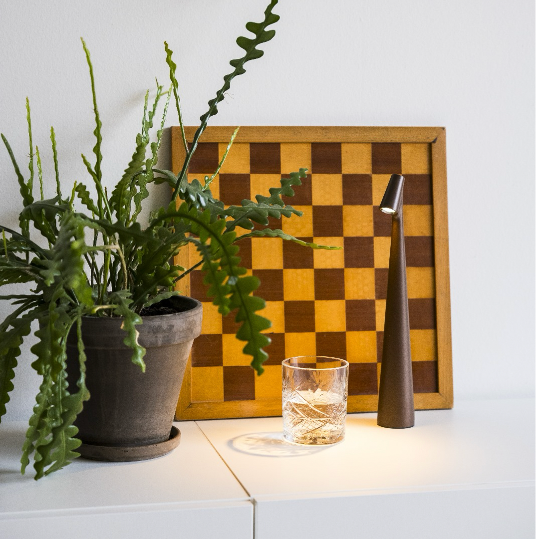Devako EcoLuxx | Nabíjateľná stolná lampa