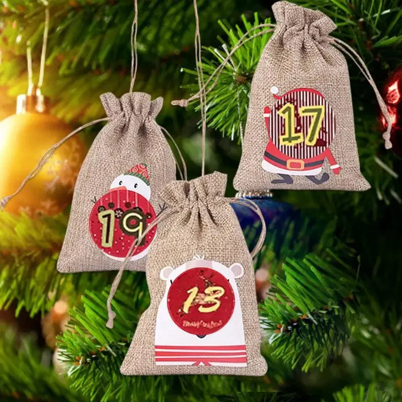Festira – Adventný kalendár set s 24 darčekovými vrecúškami a nálepkami