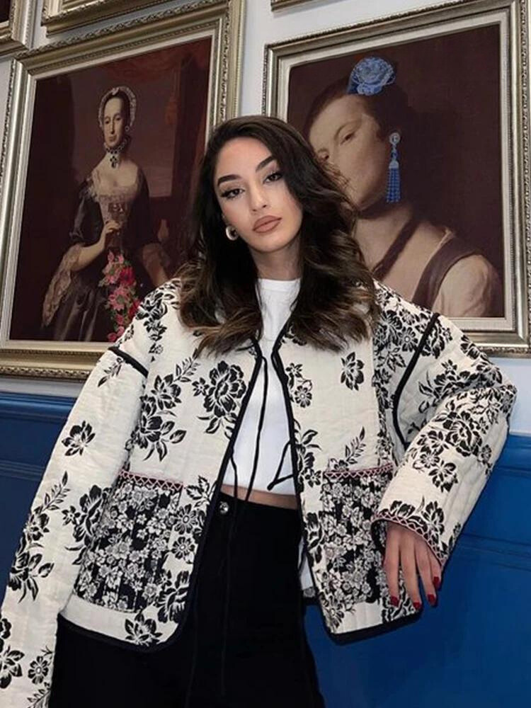 Giulia | vintage patchwork bunda s kvetinovým vzorom pre ženy