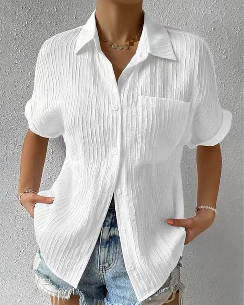 Devako Unifarbene Bluse mit kurzen Ärmeln und einer Tasche