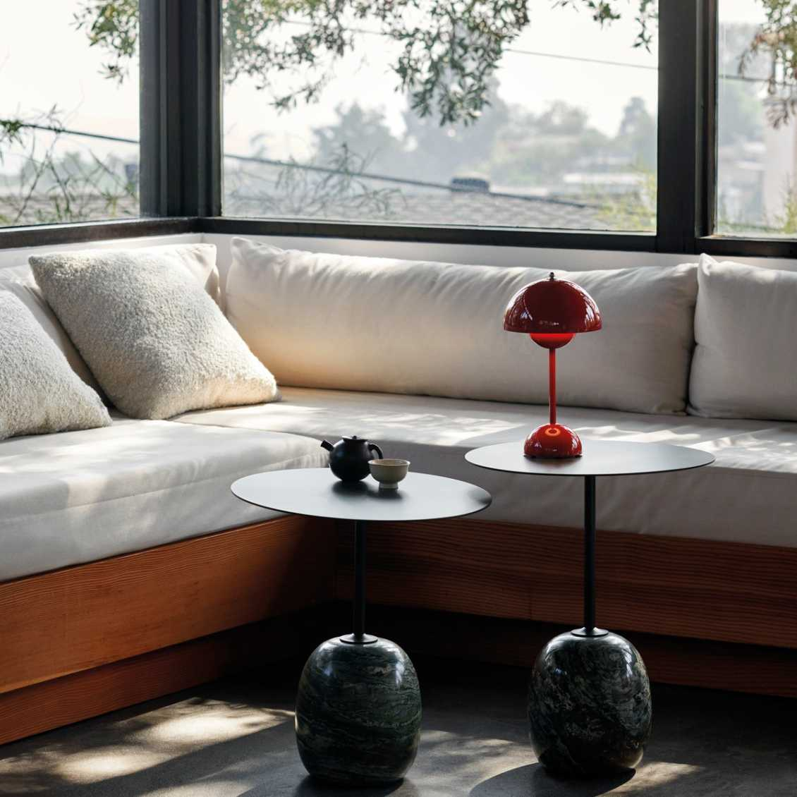 LunarGlow - LED stolná lampa pre atmosférické interiéry