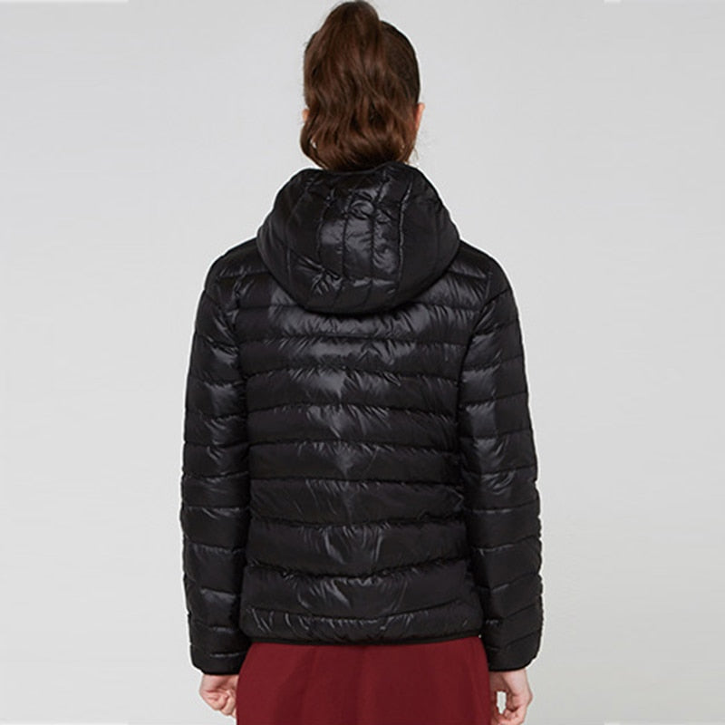 Lena – Design léger comme une plume rencontre élégance chaleureuse