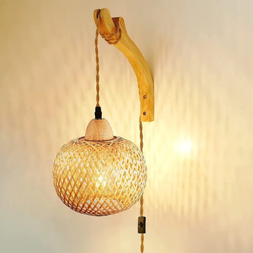 Handgeflochtene Bambus Wandleuchte - Natürliches Rattan - Boho LED Beleuchtung