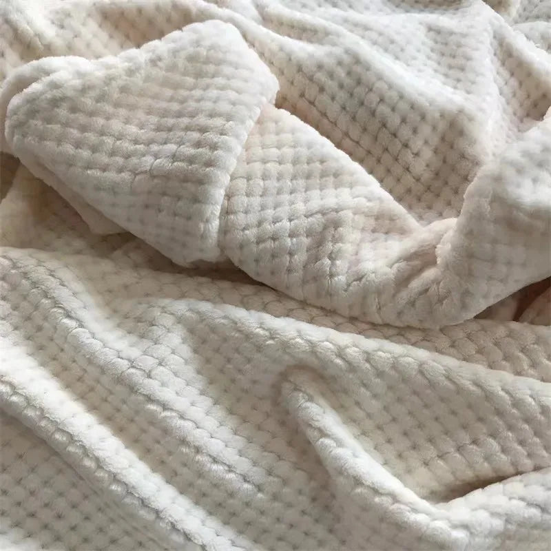 SnuggleMate – Mäkká koralová fleecová detská deka a cestovná deka ľahká a teplá