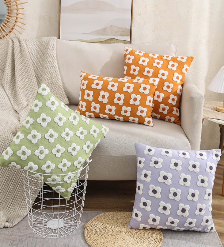 Floriva – obliečka na vankúš obdĺžniková s výšivkou sedmokrásky, bavlna