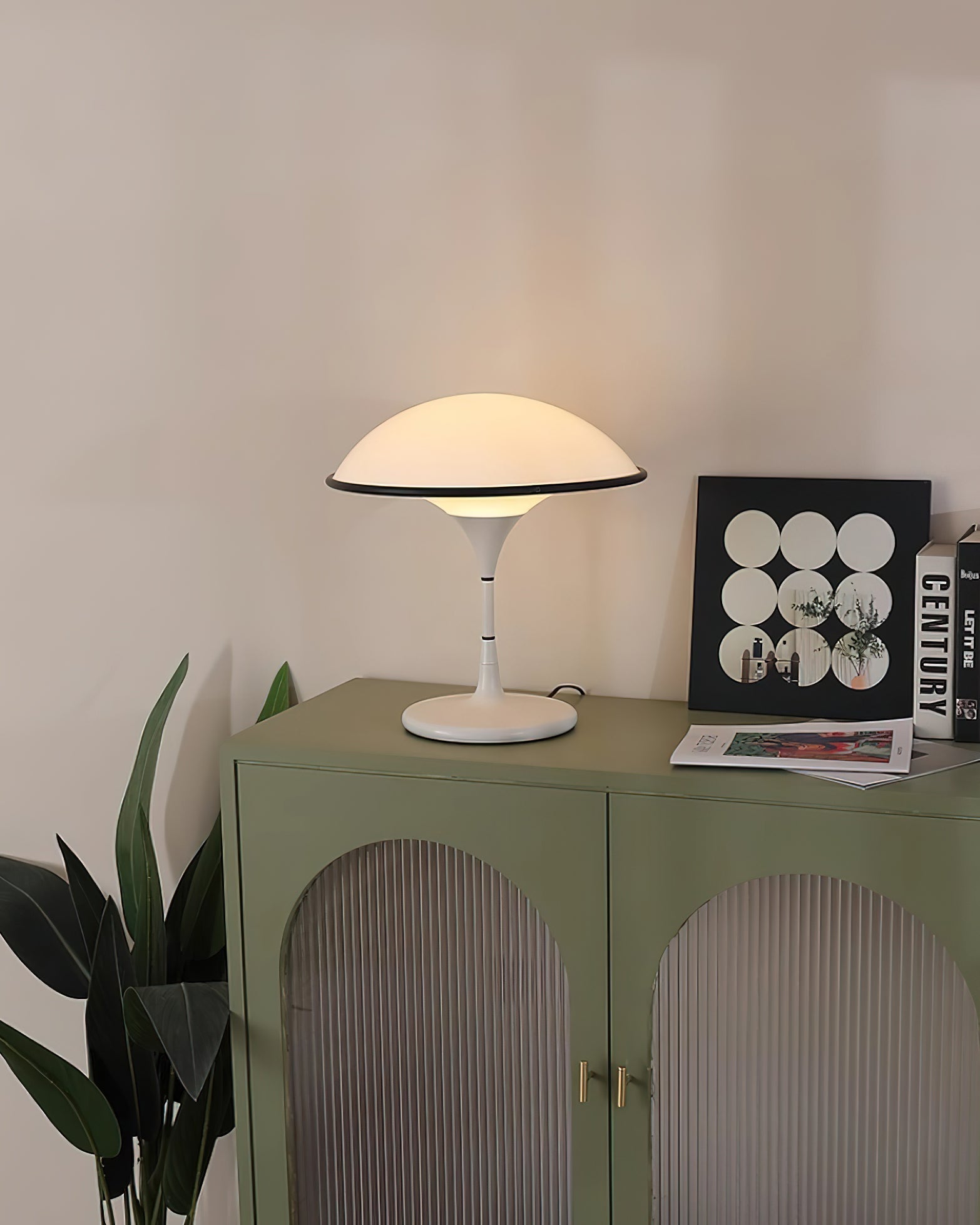 Fontana - Elegantná stolná lampa