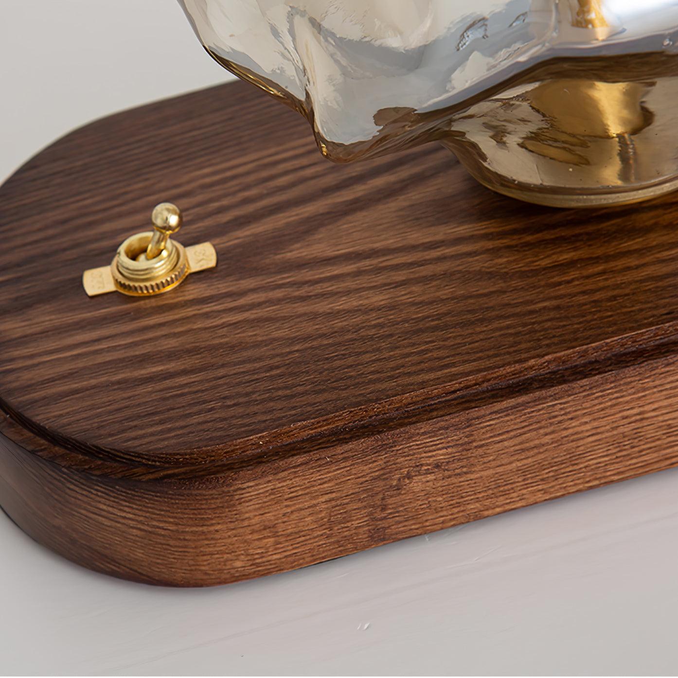 FrostedGlass - rafinovaná stolná lampa