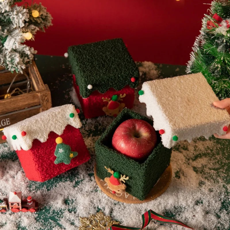 Kerstcadeaudoos in appelvorm van stevig karton 3