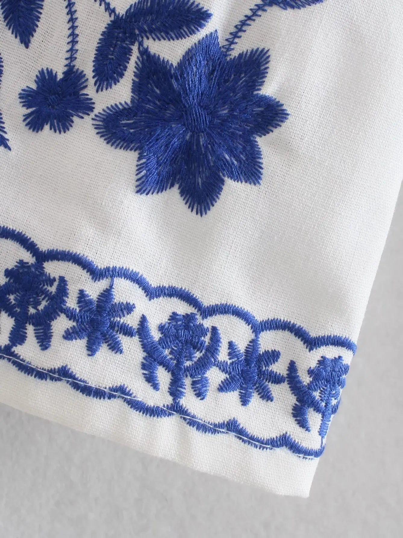 Amelina - Jarný pletený sveter s kvetinovým vzorom pre ženy