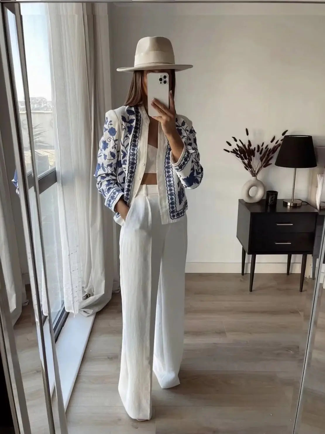 Amelina - Jarný pletený sveter s kvetinovým vzorom pre ženy