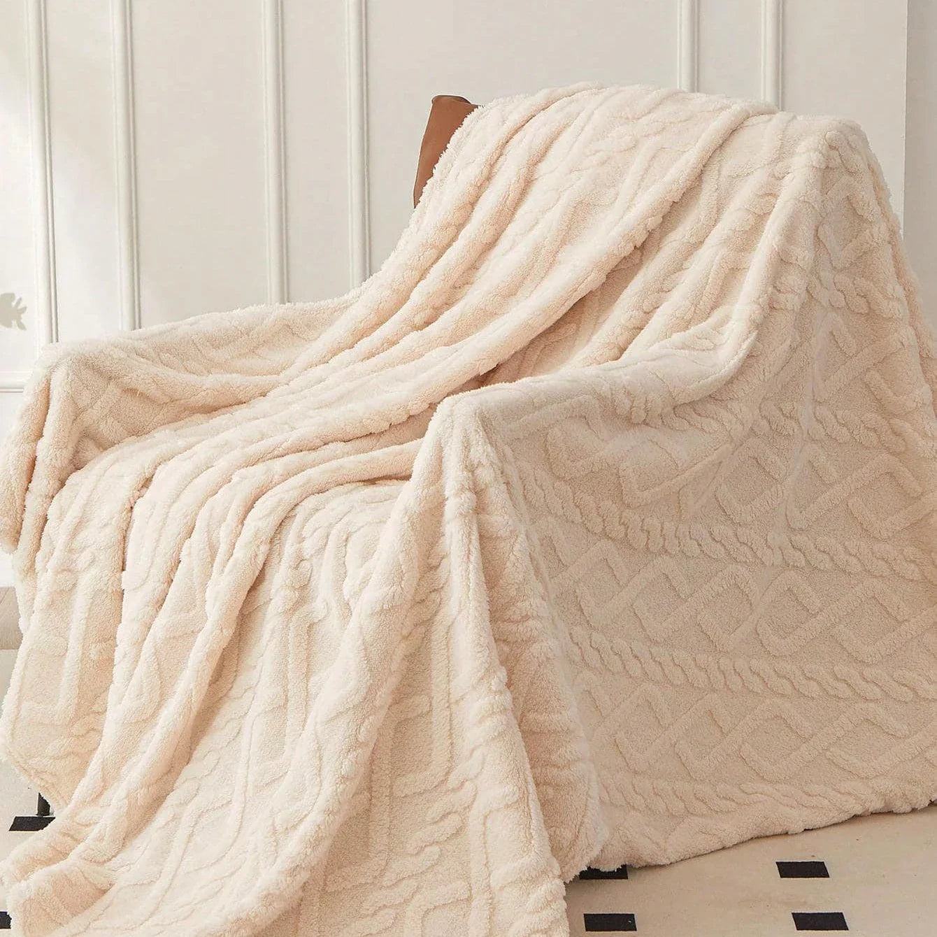 CozyNest – Plyšová coral fleece deka na pohovku a posteľ ľahká a mäkká