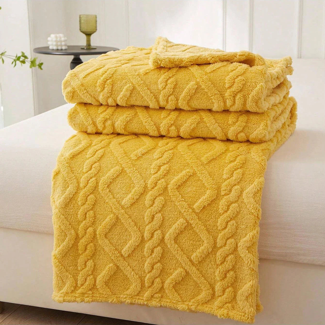 CozyNest – Plyšová coral fleece deka na pohovku a posteľ ľahká a mäkká
