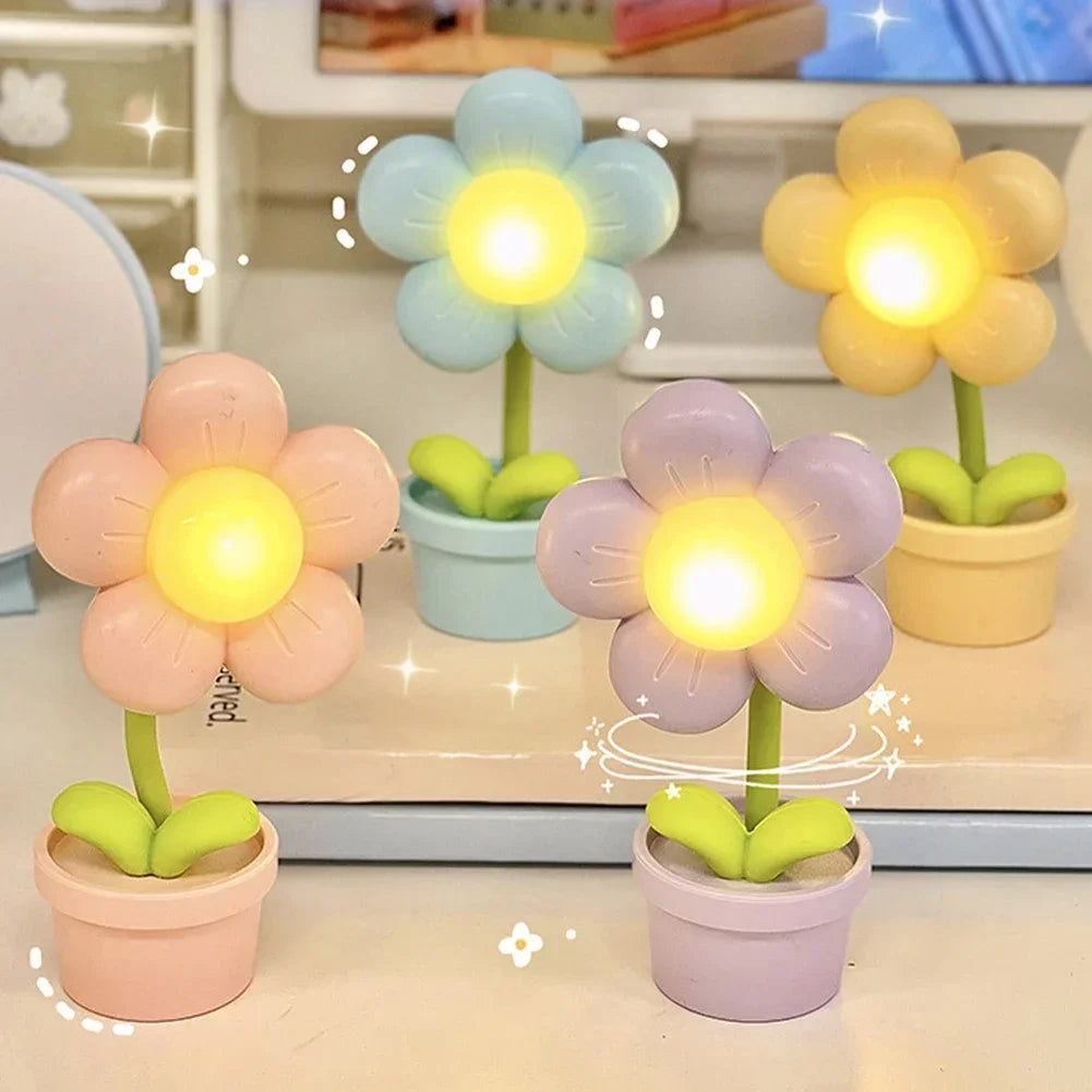 BloomLite - malá stolná lampa s kvetmi