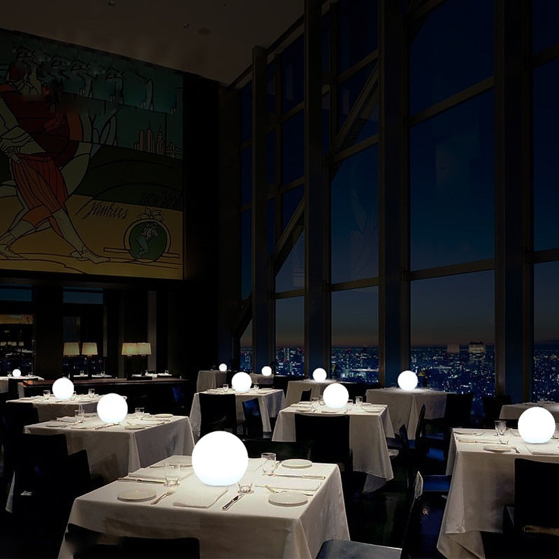 Lunavo – Bezdrôtová LED mesačná stolná lampa s batériou 16 farieb – do interiéru a exteriéru