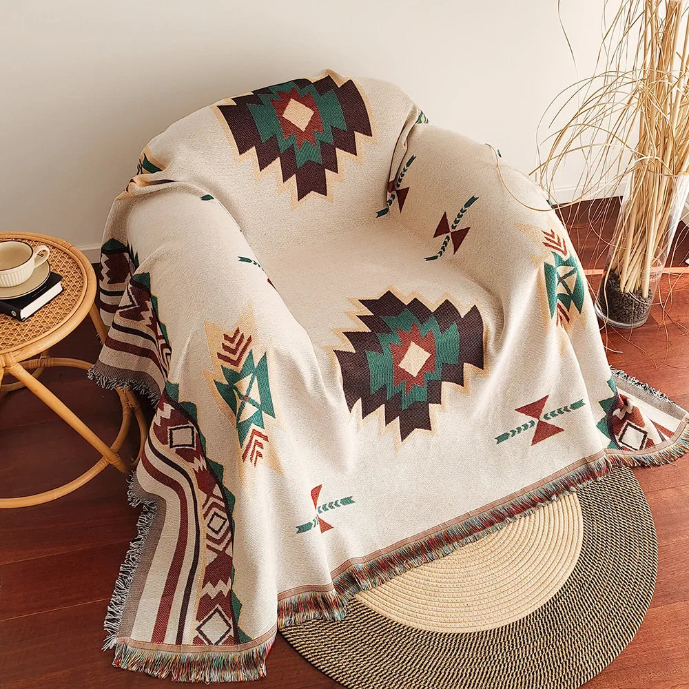 AztecLoom – Oversize boho prikrývka s strapcami z bavlneného mixu na pohovku a posteľ
