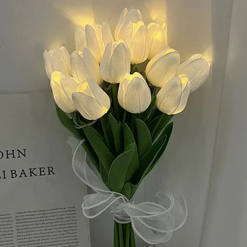 TulipGlow – Bærbar LED Tulipan Natlampe med Varmt Lys – Dekorativ