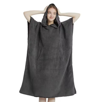Schnell trocknendes Poncho-Handtuch - warm, leicht und saugfähig
