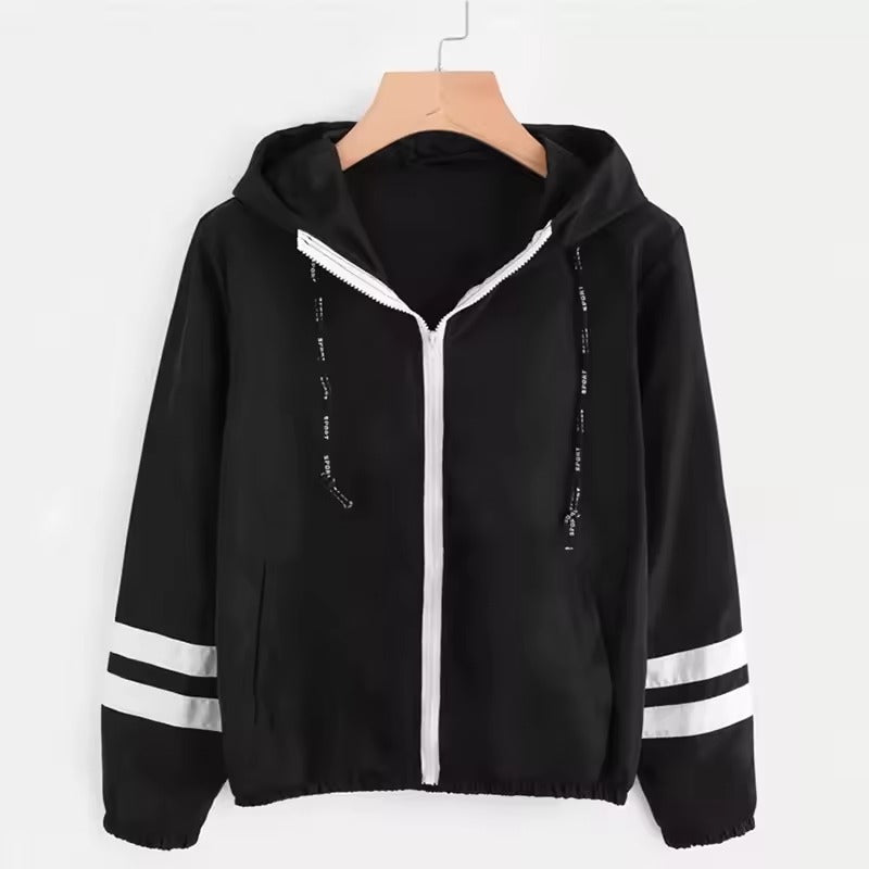 Schicker Regenmantel für Frauen | Stylisch und bequem bei jedem Wetter