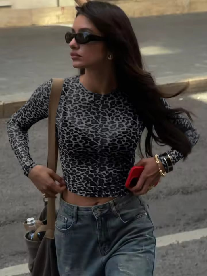 Camicetta da festa leopardata elegante – Look appariscente per notti indimenticabili