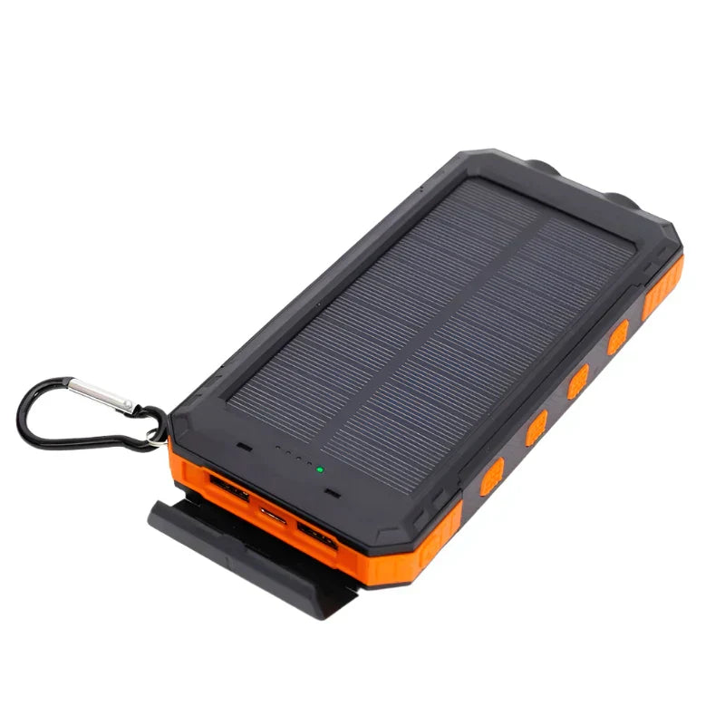 Solárna powerbanka s baterkou – SolarCharge Pro