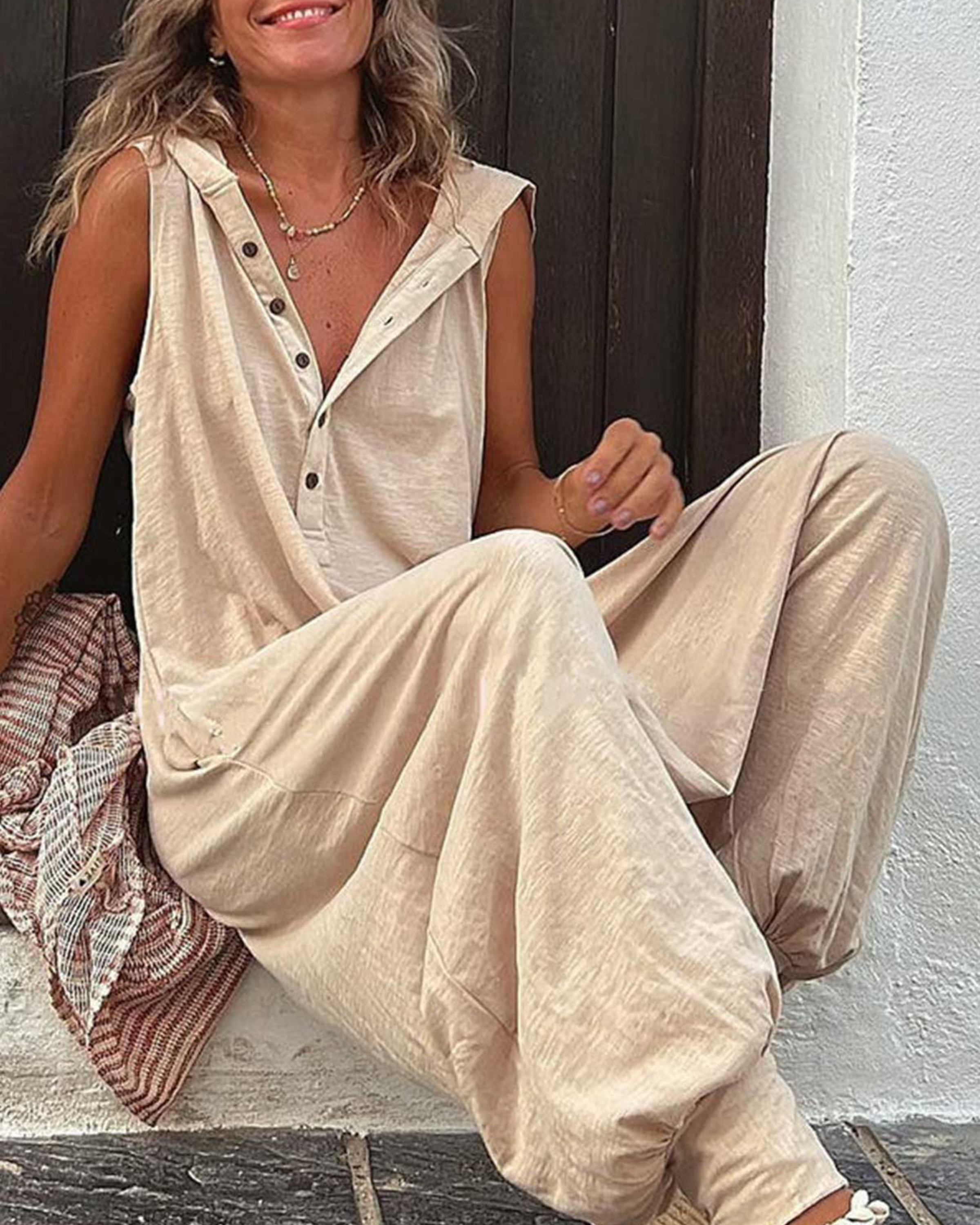 Devako Lina - Ärmelloser Jumpsuit mit Kapuze