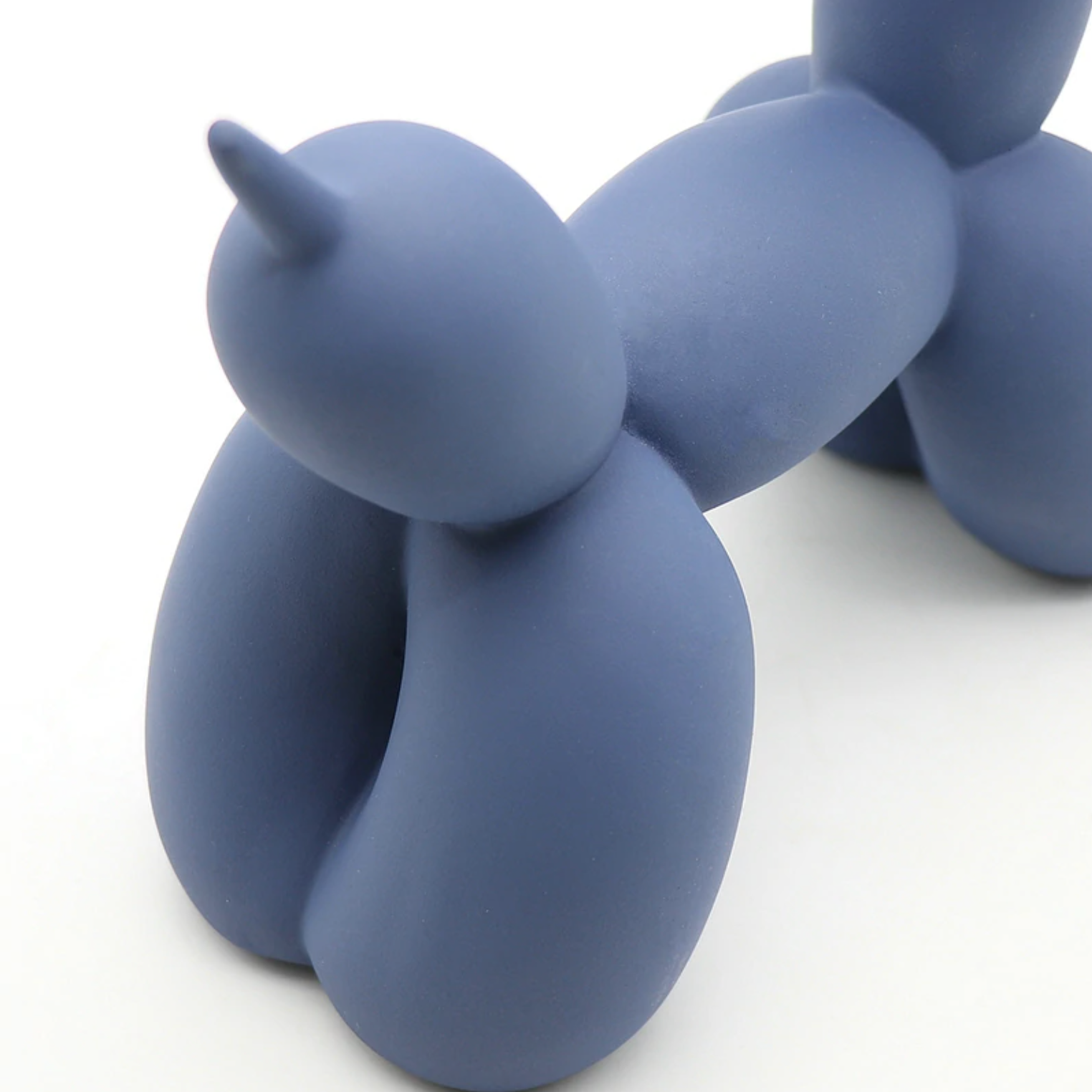 Artivio – Socha balónového psa z polyresínu, farebná, 20 cm
