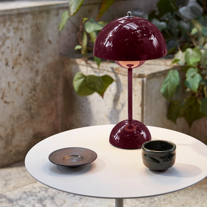 LunarGlow - LED stolná lampa pre atmosférické interiéry