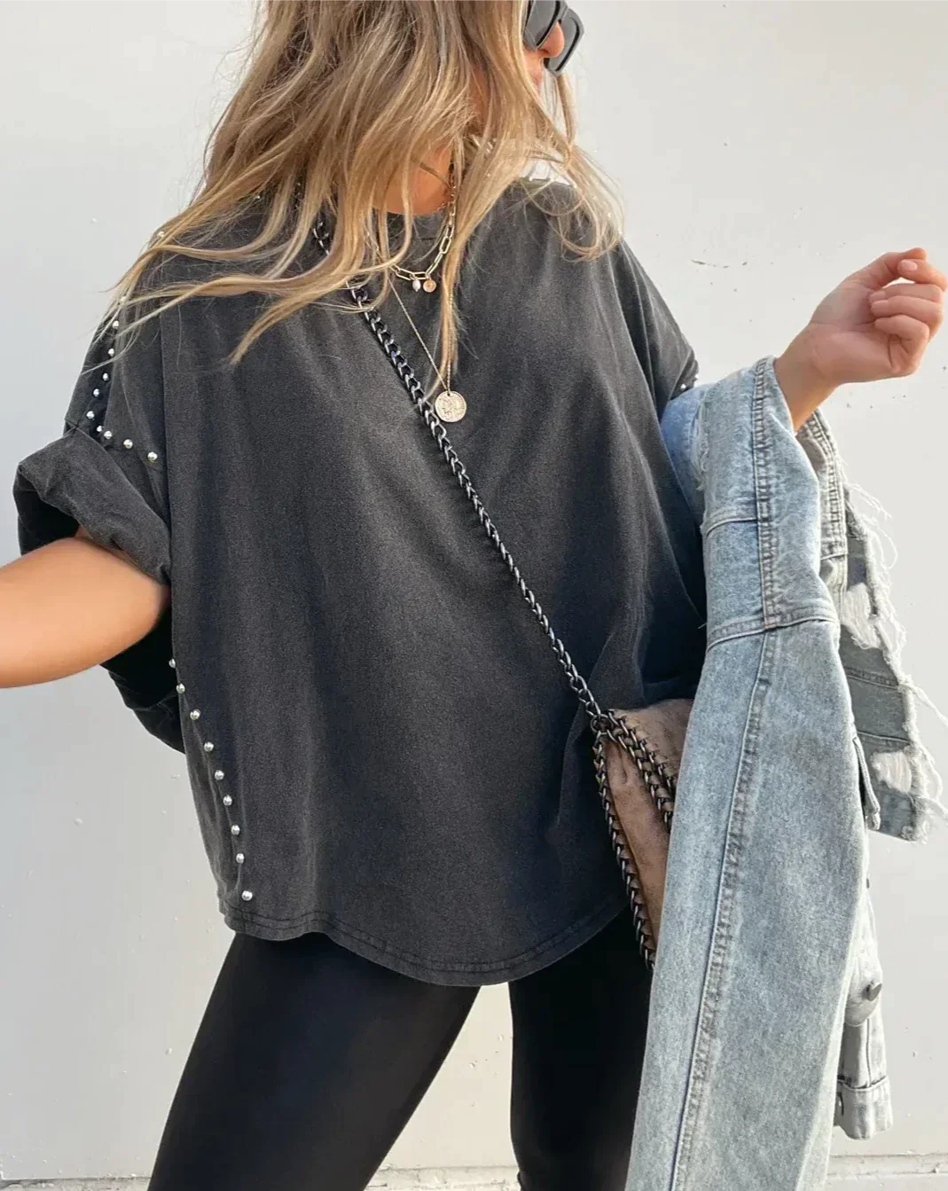 Devako Bella - T-shirt taglia forte con borchie