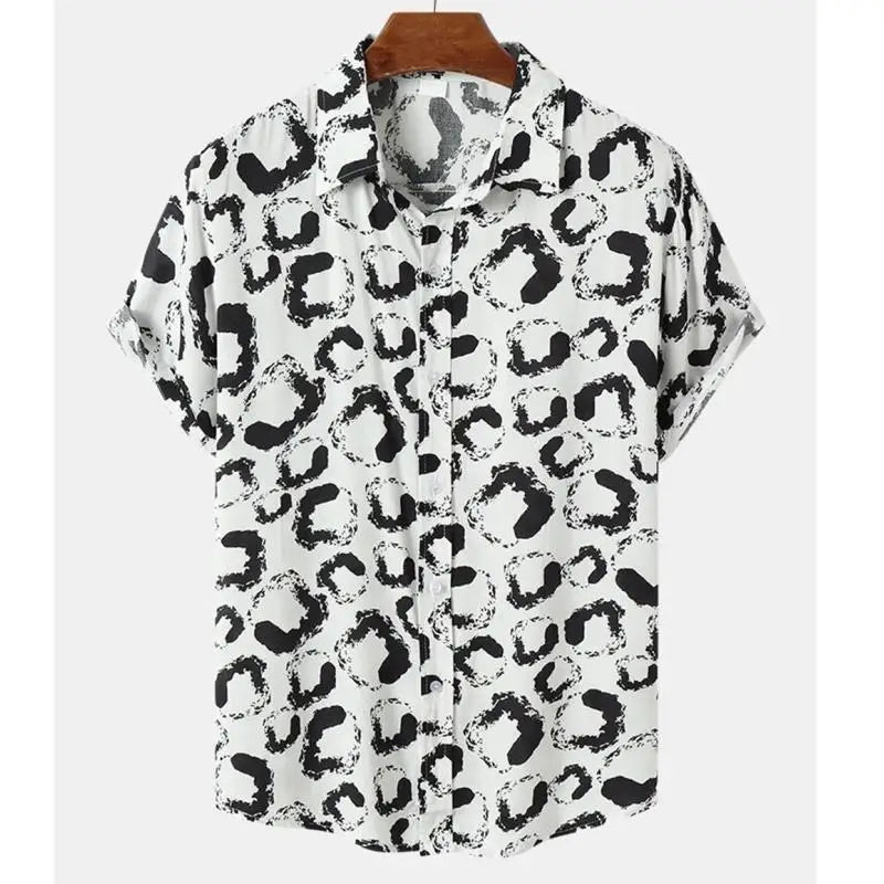 Camicia leggera leopardata – Compagno di stile estivo per lei e lui