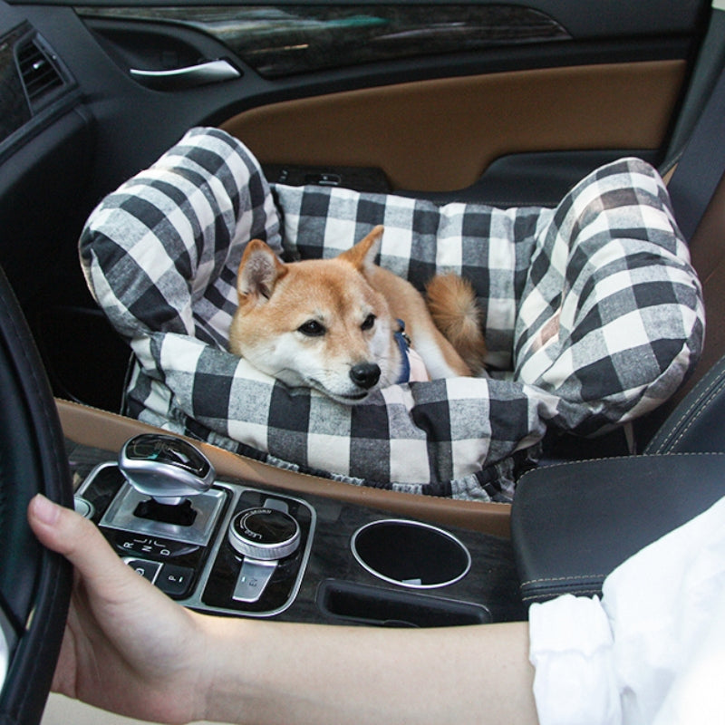 Komfortabel hundekurv til bilen - TravelPaw
