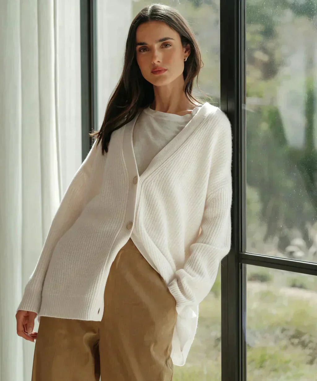Morbida giacca di cashmere lavorata a maglia – Stile senza tempo incontra comfort raffinato