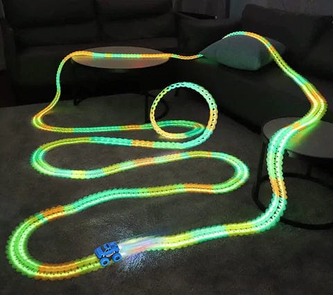 KidsPlay – Magnetische Autorennbahn leuchtend & flexibel – Kinder 3+