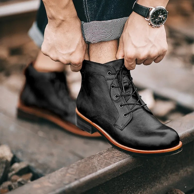 Adonis - Langlebige und Handgefertigte Lederstiefel
