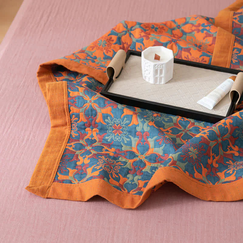 Orange & Blau gemusterter Quilt aus sechslagiger Baumwolle - TerraLoom