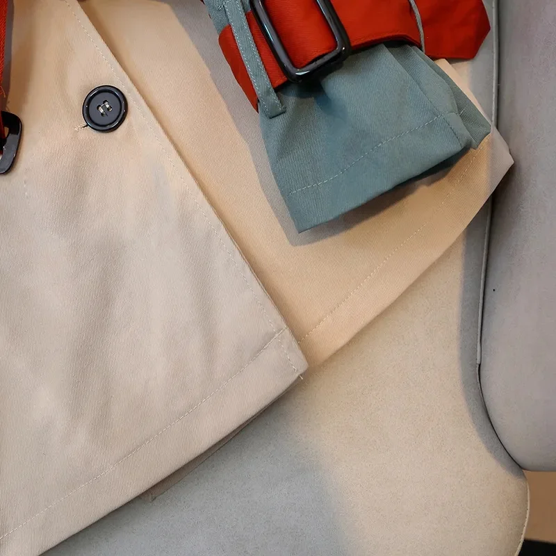 Caren Coat | Colourblock Trenchcoat für Damen für Stil und Komfort