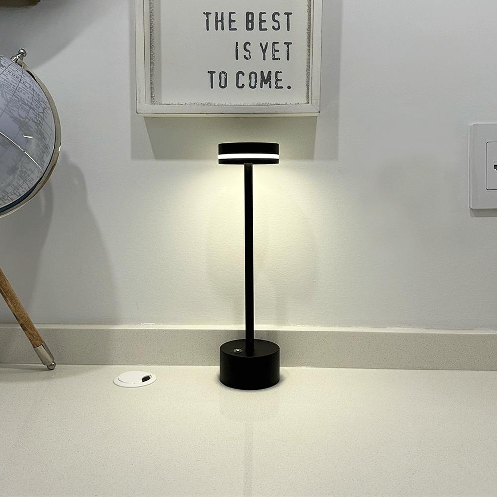 Devako LuxeLight | Kabellose Tischleuchte - Beleuchten Sie Ihren Raum mit Raffinesse