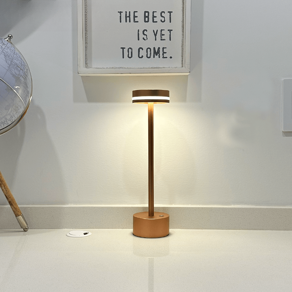 Devako LuxeLight | Kabellose Tischleuchte - Beleuchten Sie Ihren Raum mit Raffinesse