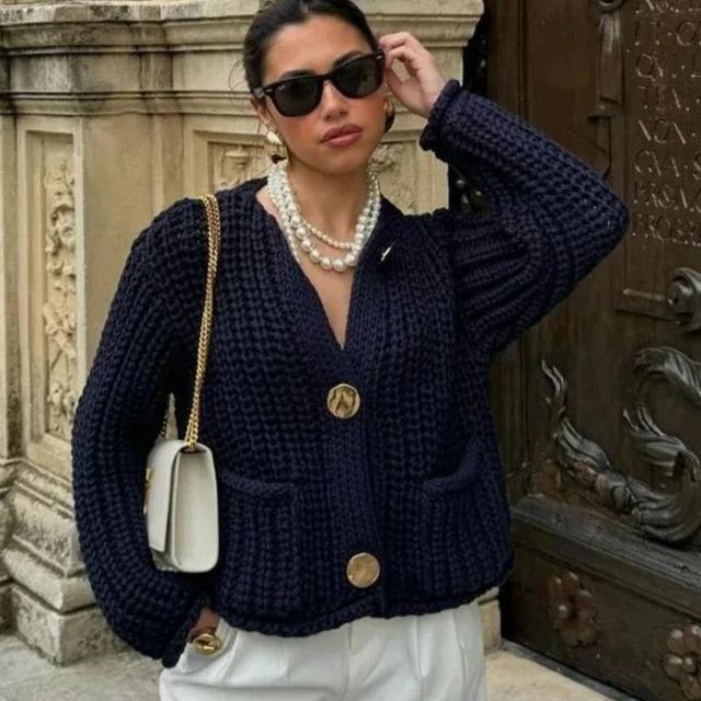 Grob gestrickte Strickjacke mit großen Knöpfen - Allison