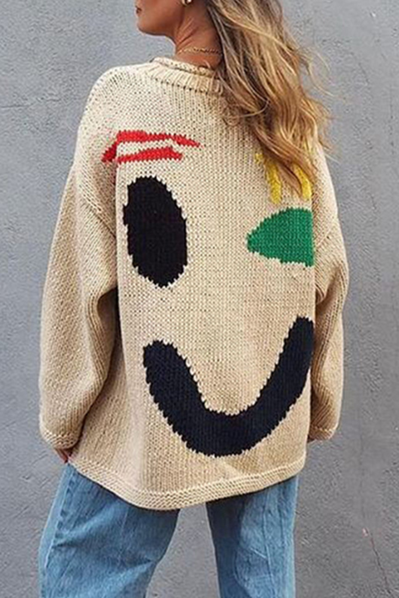 Smiley svetr pro nenucený a módní vzhled