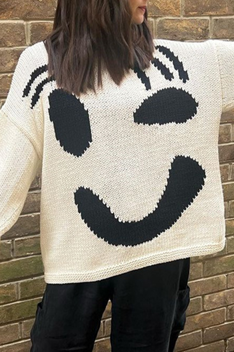 Smiley svetr pro nenucený a módní vzhled