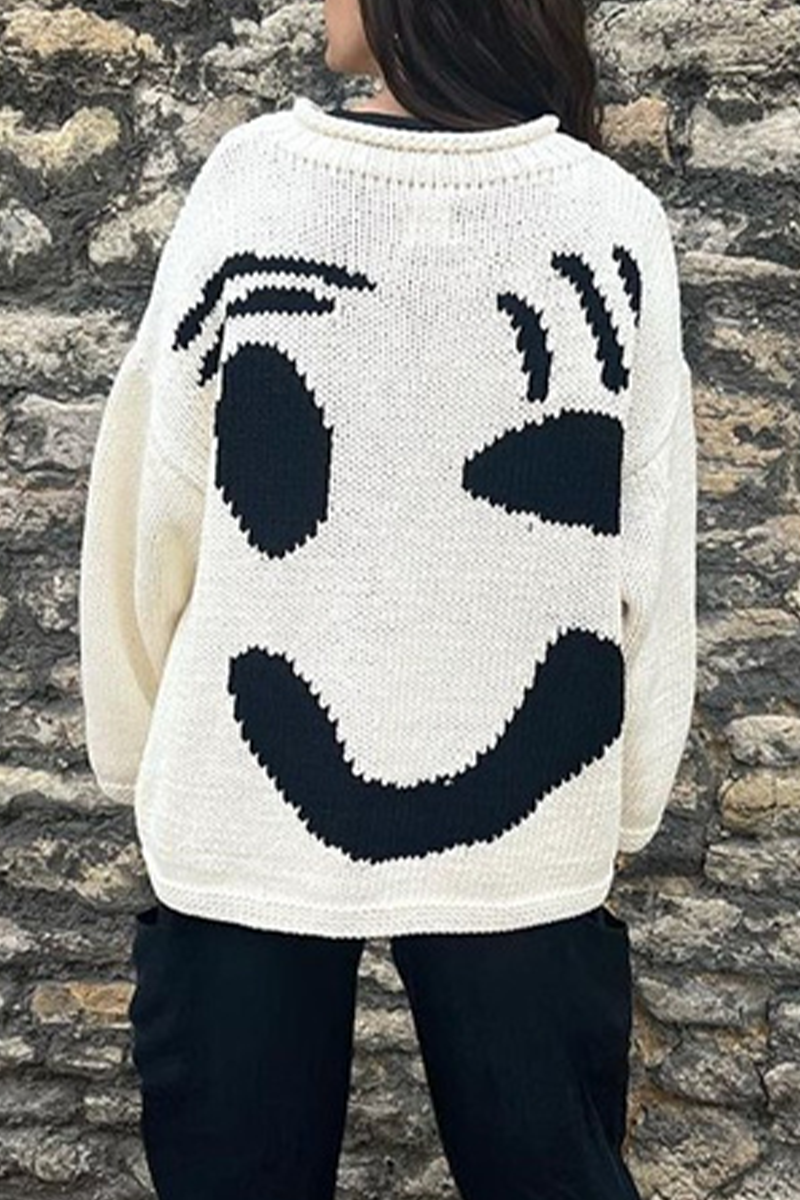 Smiley svetr pro nenucený a módní vzhled