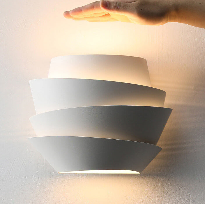 Luminique - Skandinavische Wandleuchte mit doppelten Eisenlichtern