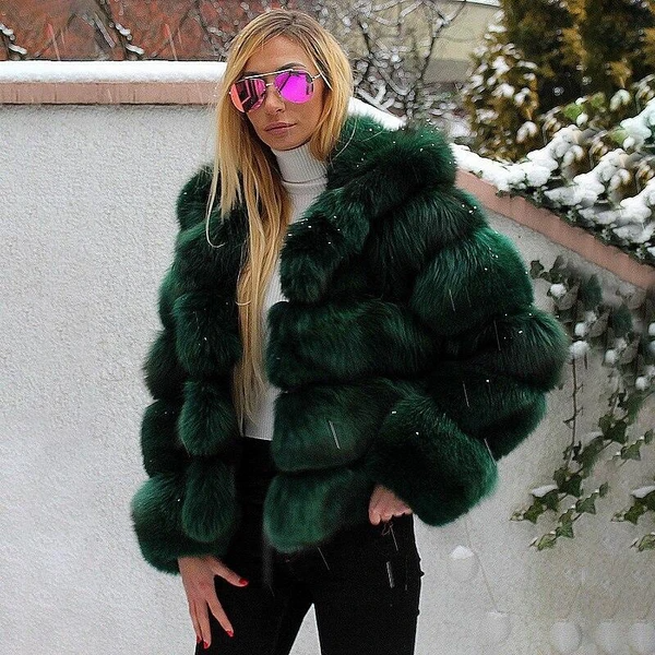 Cappotto con cappuccio in pelliccia ecologica a bolle di lusso verde – Eleganza raffinata per donna