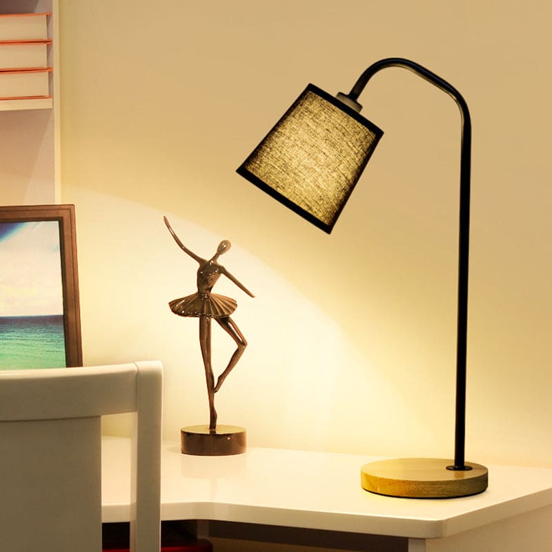 GlowLine - lampada da tavolo a forma conica