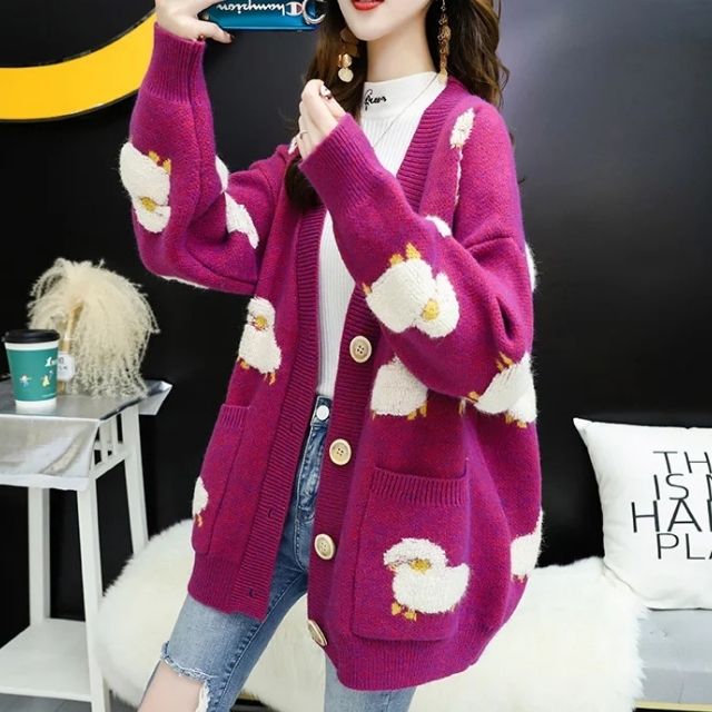 Dicke Strickjacke mit Schafmotiv - Bonnie