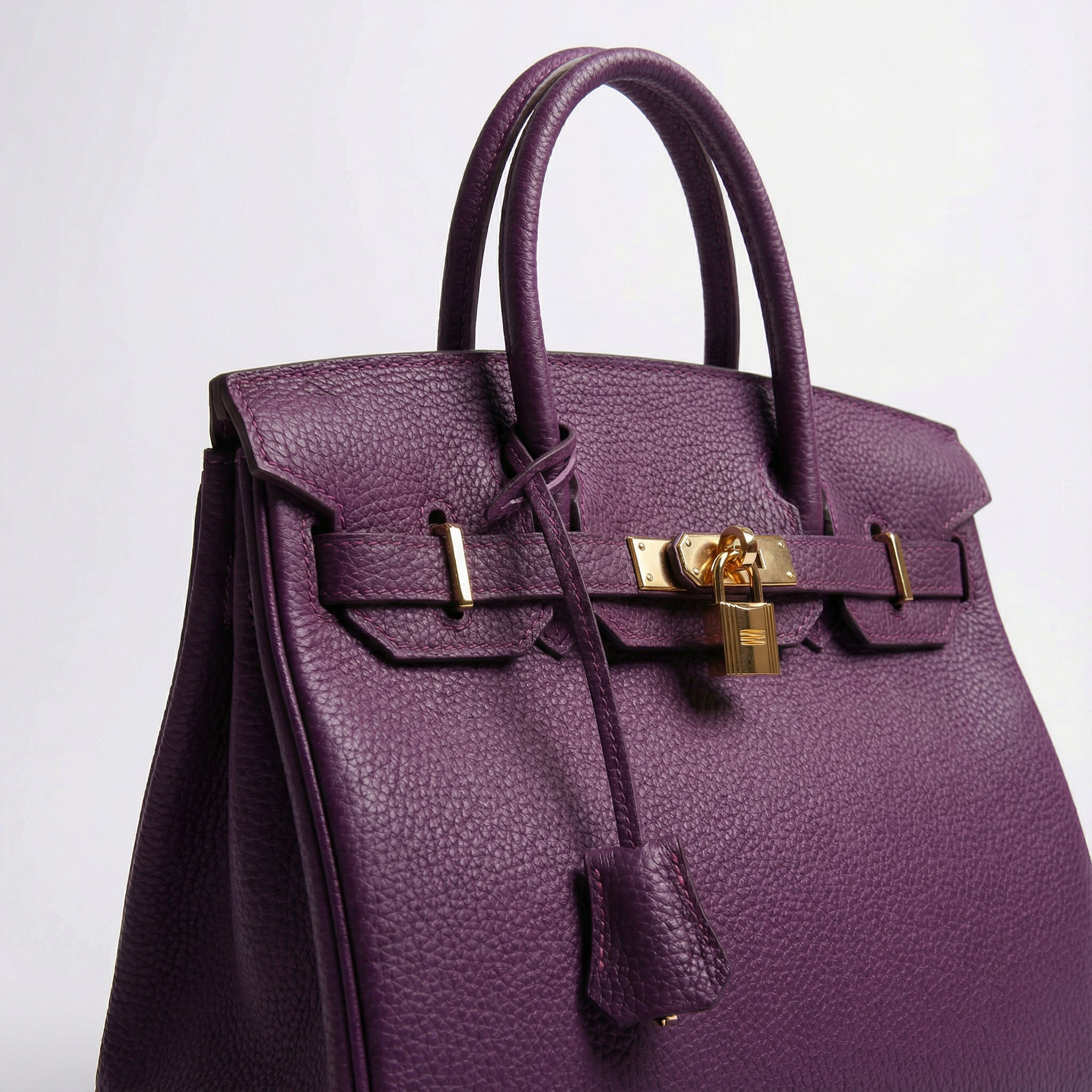 Velká dámská kožená kabelka – elegantní, prostorná a nadčasová