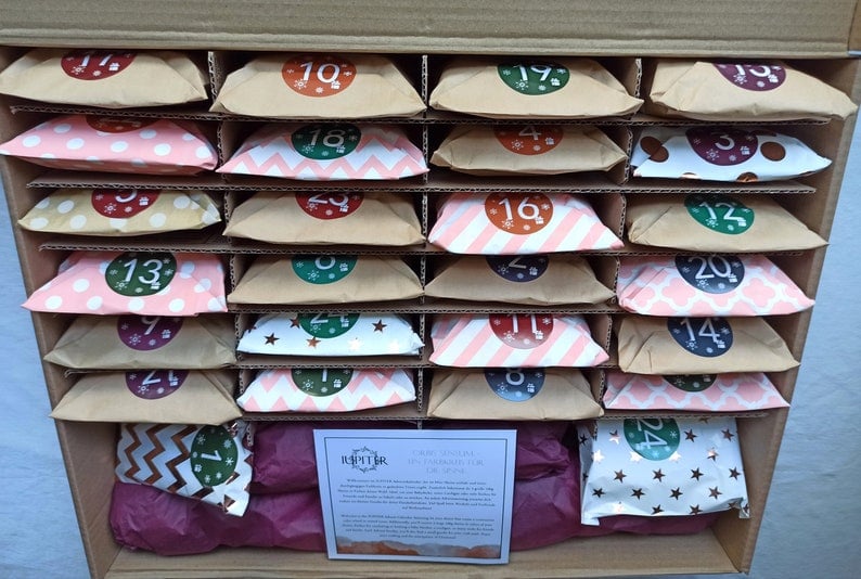 WoolenJoy – Adventskalender mit 25  Woll-Überraschungen – Feiertage