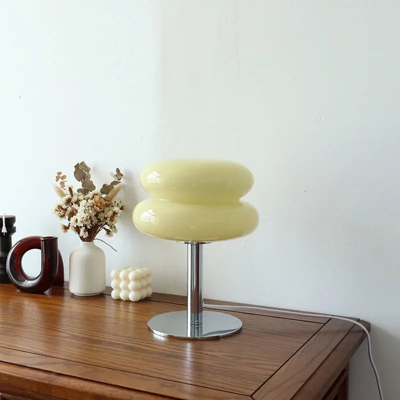 LumoBau – Vintage Bauhaus Tischlampe kabellos – Dimmbar & LED
