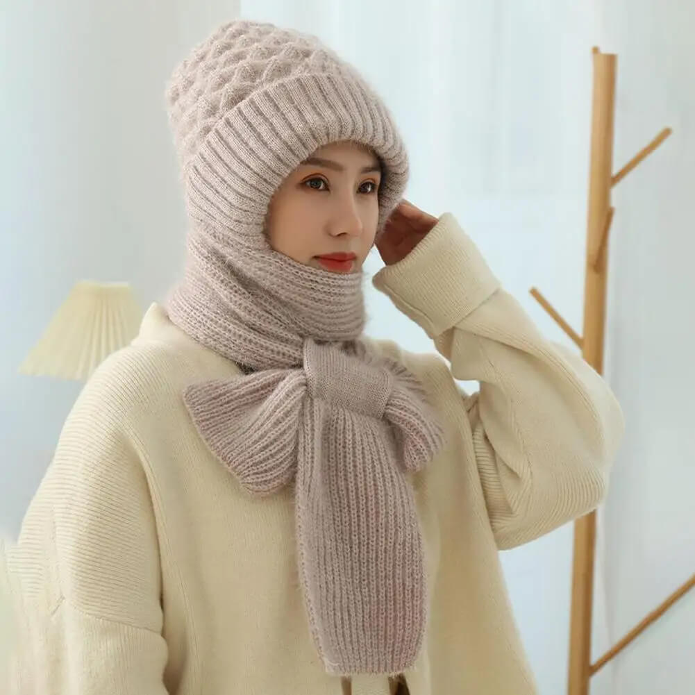 Quiltet metallic vinterjakke med hætte og høj krave | CozyGuard